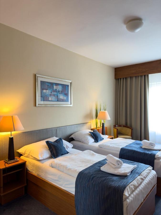 Hotel Theresia Kolín Kültér fotó