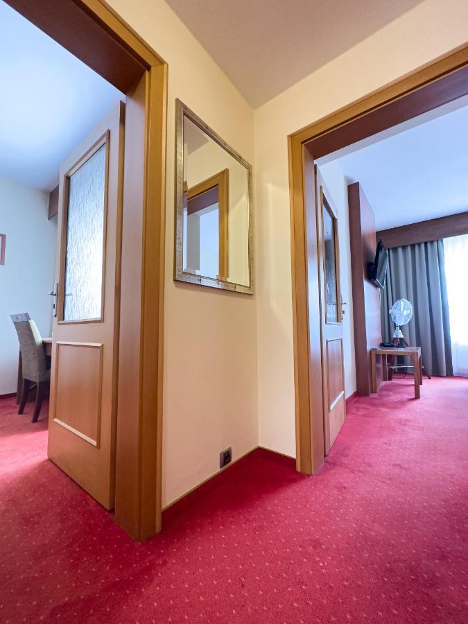 Hotel Theresia Kolín Kültér fotó