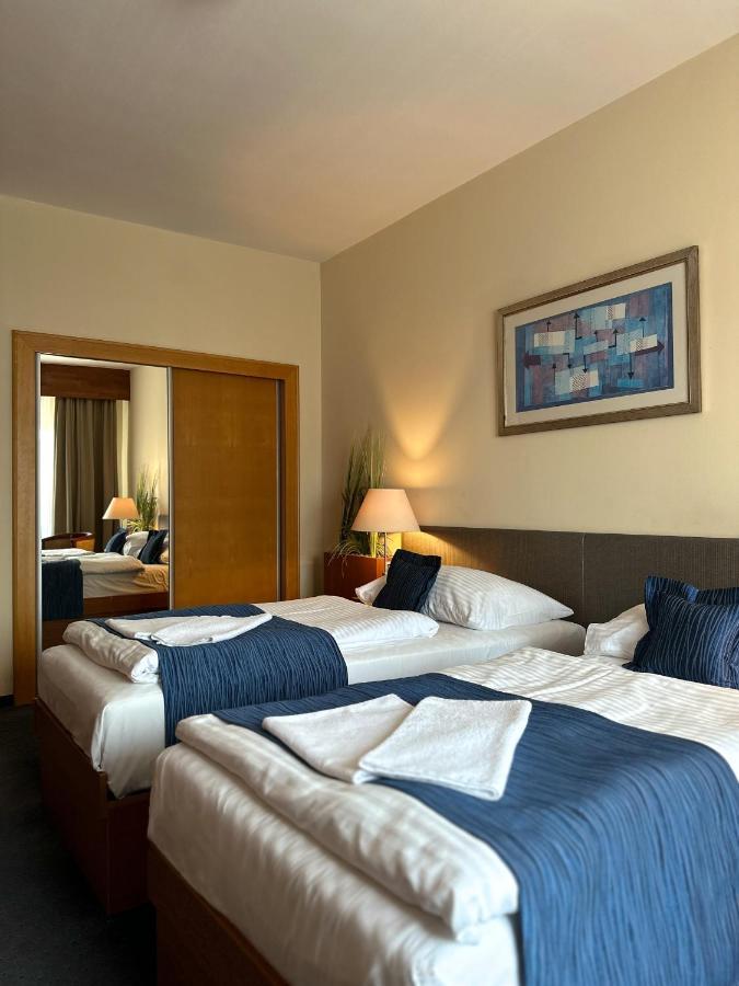Hotel Theresia Kolín Kültér fotó