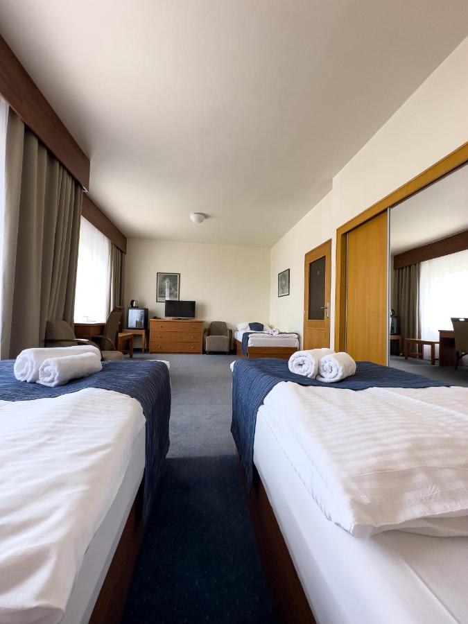 Hotel Theresia Kolín Kültér fotó